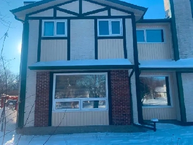 3 Bedroom Duplex House with 1.5 Bathroom for Rent in Rent Image# 1