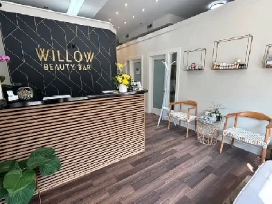 Salon room for rent! Image# 1