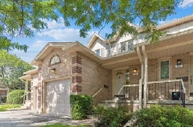 Condo Townhouse for rental Image# 1