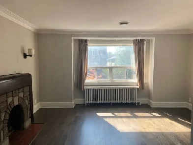 Bright, Spacious 2 Bed   Den, Upper Level Apartment Image# 10