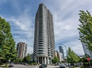 2 Bdrm, Den, 2 Bthrm, 31st floor in heart of Metrotown, Burnaby Image# 1