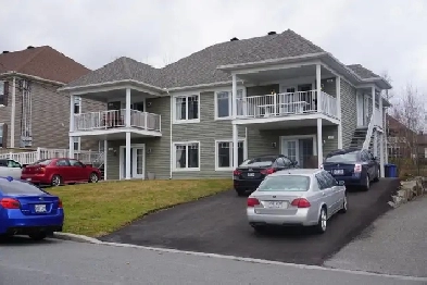 4 ½ de ‘’style condo’’ à louer Image# 1