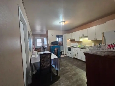 Chambre Tout inclus,Centre Videtron,Centre d'achat Libre Now Image# 1