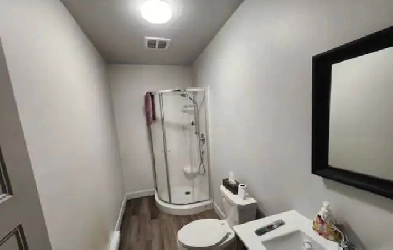 Local commercial 5500 pi2 quartier industriel Beauport Image# 1