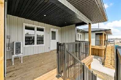 BRAND NEW 2 bed   2 bath Walkup Apartment Image# 1