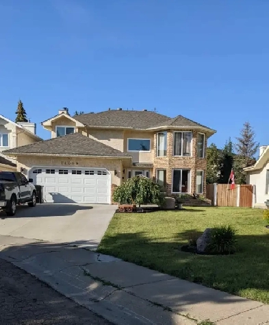 House For Sale By Owner - You Won't Find A Better Neighbourhood Image# 10