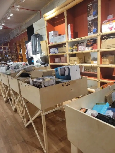 Retail space for sublease Image# 1