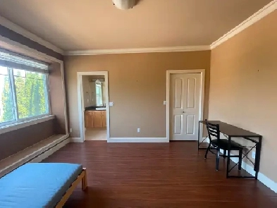 Quiet Room – 3-Bedroom House with Only 3 people Image# 1