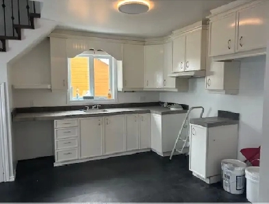 logement 4 1/2 à loué Image# 2