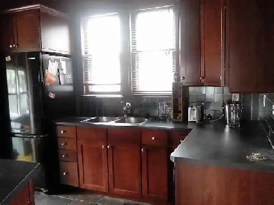 Students house has extra large room - can be shared Image# 1
