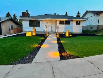 STUNNING FURNISHED 3 BED DESERT OASIS! Image# 1