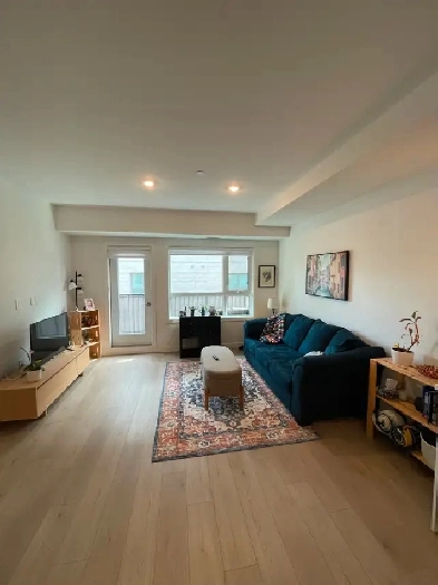 $2014 2 Bed 2 Bath for Oct 1 wifi included Image# 1