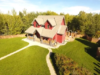 Rare 10 Acre Acreage 25 min west of Edm. Not in a subdivision Image# 1