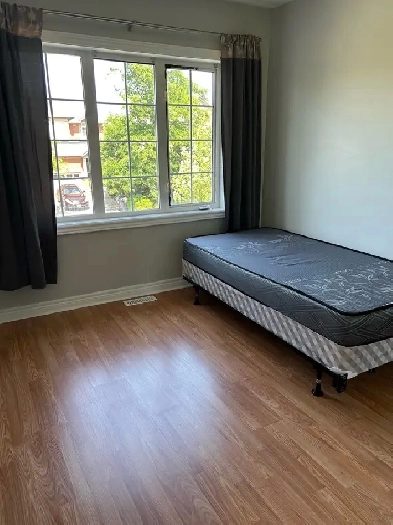 House for rent in Brampton Image# 1