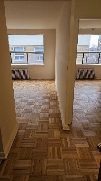 2 bdrm newly renovated apartment, available now, Pape &  Cosburn Image# 1