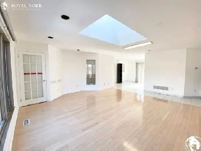 LARGE 2BR DEN BIG PATIO 1600SF Available Sep15, 2025 immediately Image# 1