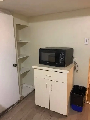 2 bedroom basement for rent ,West humber clairville, Toronto Image# 1