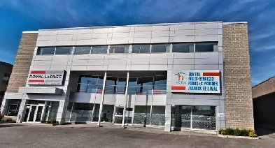 Bureaux à louer Laval 2000pc Image# 1