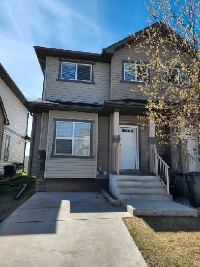 Townhouse in Strathmore for Rent Image# 1