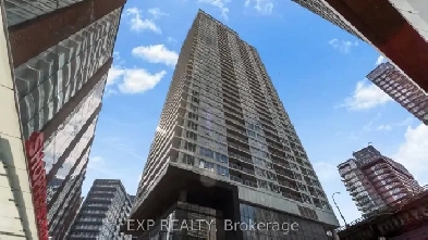 Luxury 3 Bed, 2 Bath Condo at The Lakeshore – 19 Bathurst St Image# 12
