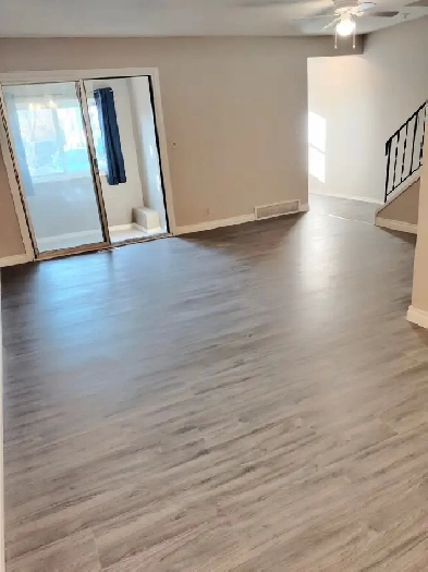 2 bedroom townhome Red Deer $1295/month Image# 1