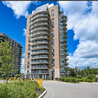 Gorgeous 1 bed   den, 1 bath condo for rent - Orleans Image# 1