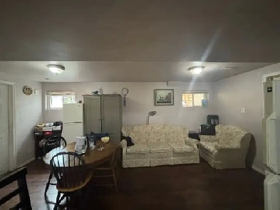 2 BEDROOM BASEMENT APARTMENT (FAMILY OR FEMALES) Image# 1