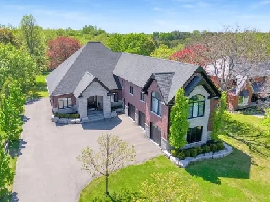 6 Bedroom Estate with Large InLaw Suite Ravine Lot Image# 3
