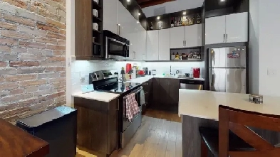 Downtown Peterborough Living at Its Finest - LUXURY 2 Bdrm LOFT Image# 1