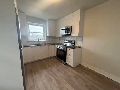 3- 14 Crosthwaite Avenue South Image# 2