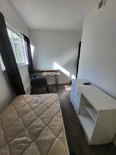 private room in Burnaby Brentwood area Image# 1