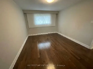 Sheppard/Victoria Park 3BR nice house main floor for rent Image# 1