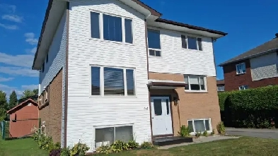 Grand 5½ rénové – 3 chambres – 12 min d’Ottawa Image# 1
