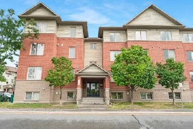 2 Bed, 1.5 Bath Condo For Sale - 8-575 Stonefield Pvt. Image# 4