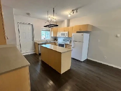 4109 200 Lougheed Dr Image# 10