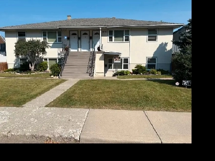 Spacious 2-Bedroom Suite – 1626 28 Ave SW The remaining of Septe Image# 4