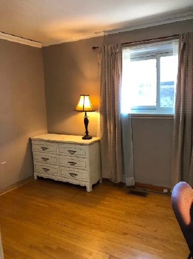 Main Floor Furnished Room for Rent at Bellamy Rd n Lawrence Ave Image# 9