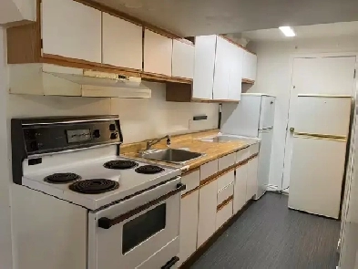 Room for Rent – Steps from Queen Elizabeth Park/Oakridge! Image# 4