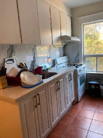 Cozy room in eastyork available from Sep 25th,$880/month Image# 2