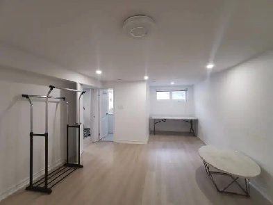 newly renovated en-suite room in Richmond Hill Image# 4