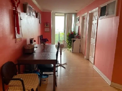 Chinatown center: A master bedroom to rent Image# 1