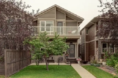 4 Bedroom 3.5 Bath Semi-detached For Sale in the heart of Bownes Image# 21