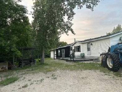 Moosomin saskAcreage for rent with  3 bedroom house, Image# 1