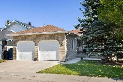 ✨ For Sale in Edgemont NW – Bright Bungalow with Endless Potenti Image# 3