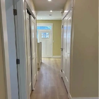 New Half-Duplex for Sale in Beautiful Ladysmith, BC Image# 4