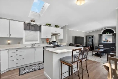 2 Bed 1 Bath | AFFORDABLE | Beautifully RENOVATED | Mobile Home Image# 24