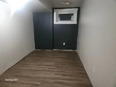 Rundle NE - shared basement suite Image# 2