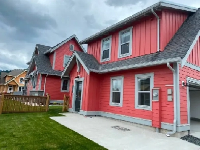 Coach House for rent in Iron Horse. Image# 1