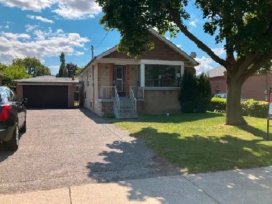 Entire house for rent @ Keele & Wilson Image# 10
