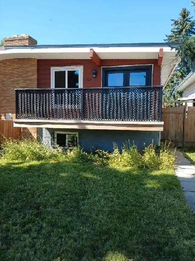BEAUTIFUL 1 BEDROOM BASEMENT SUITE   SPACIOUS DEN Image# 1